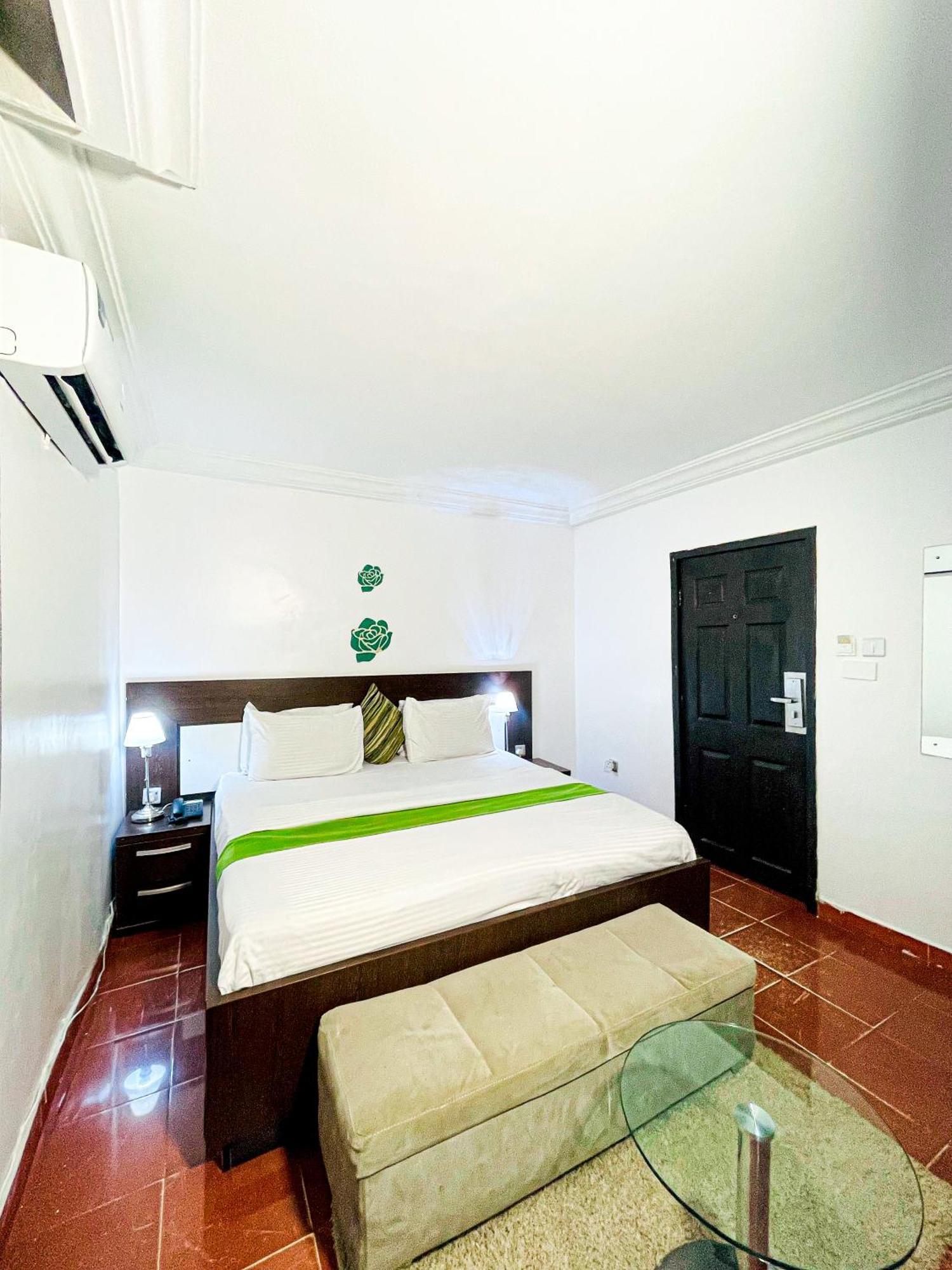 The Tranquil Mews Hotell Abuja Eksteriør bilde